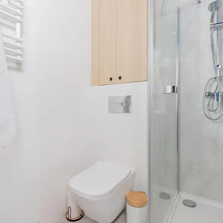 Seaview Nexo By Renters Prestige * Puck